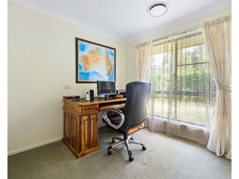 3 Greenway Court, Highfields QLD 4352