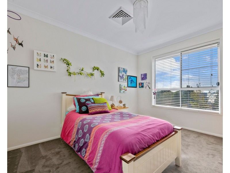 12 Schulz Street, Highfields QLD 4352