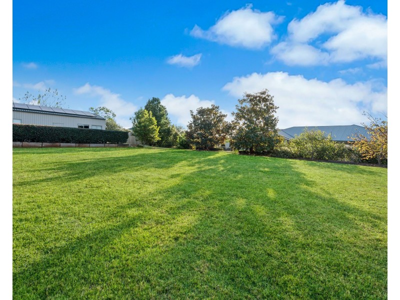 12 Schulz Street, Highfields QLD 4352