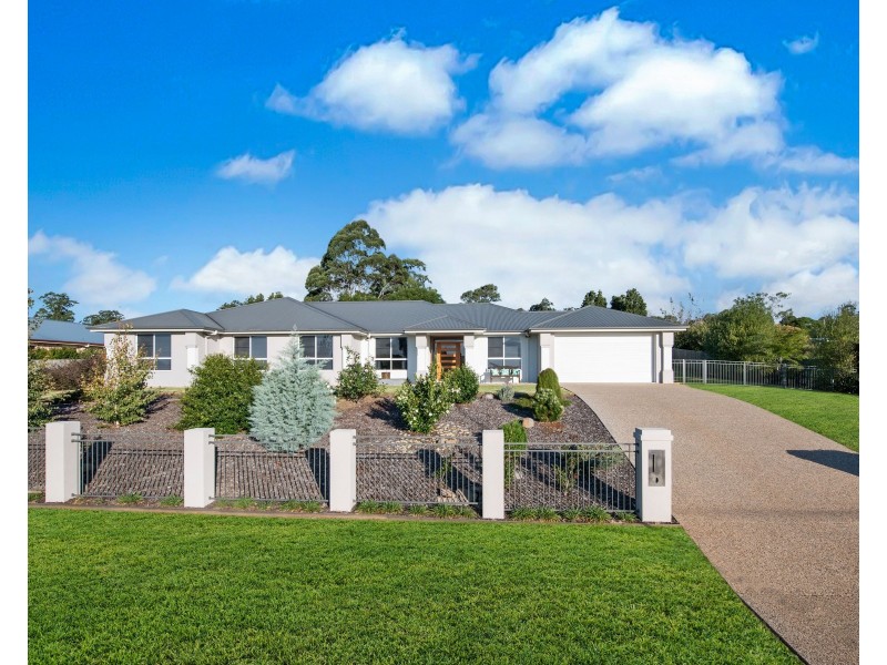 12 Schulz Street, Highfields QLD 4352