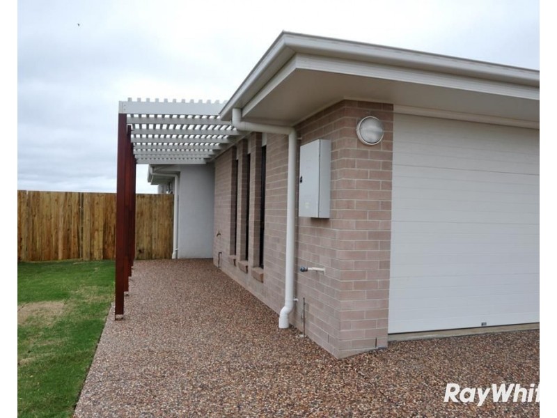 9B Mia Street, Wyreema QLD 4352