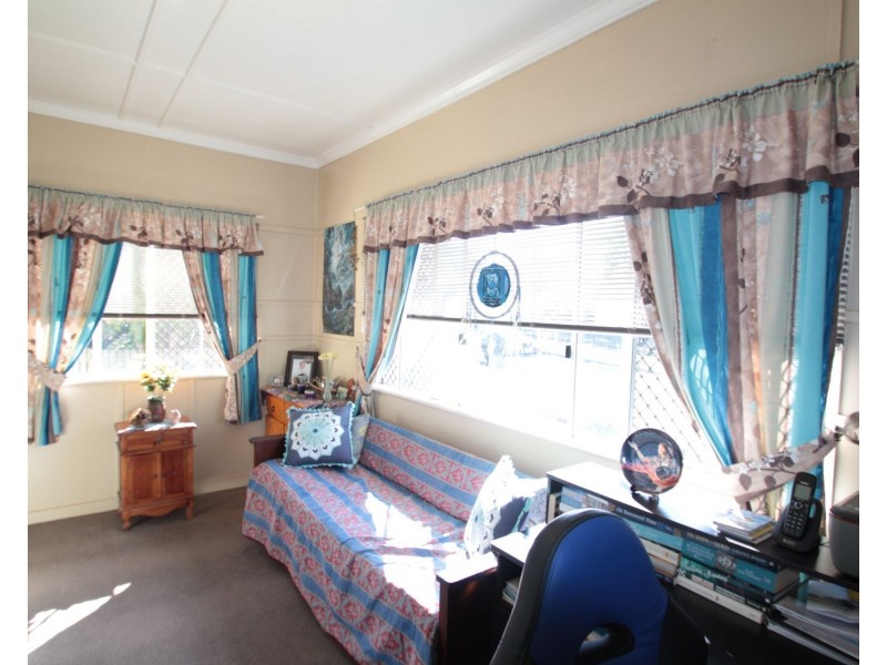 14 Elizabeth Street, South Toowoomba QLD 4350