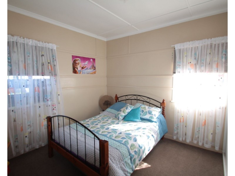 14 Elizabeth Street, South Toowoomba QLD 4350