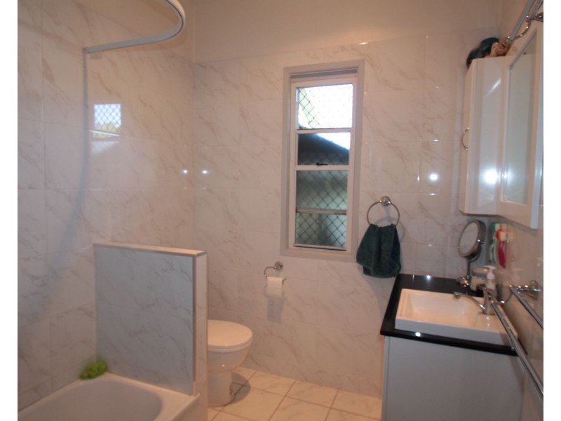 14 Elizabeth Street, South Toowoomba QLD 4350