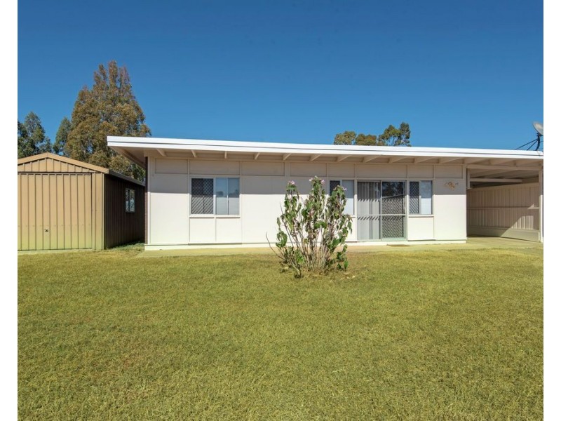 1 and 2/23 York Street, Oakey QLD 4401