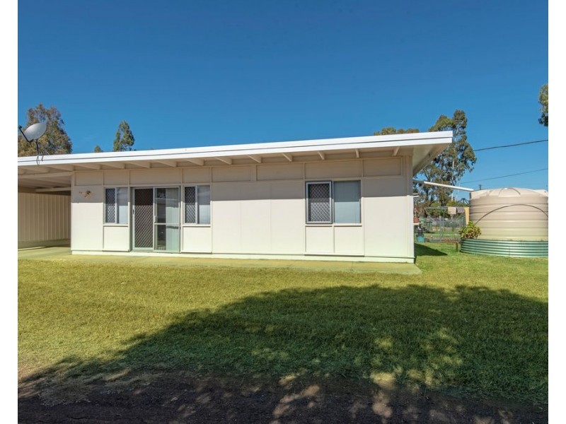 1 and 2/23 York Street, Oakey QLD 4401