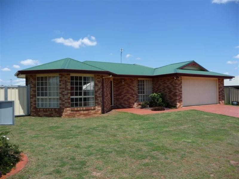 16 Lavarack Street, Darling Heights QLD 4350