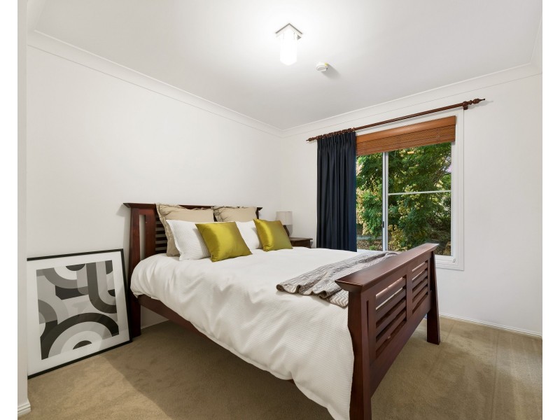 5 General Gordon Court, Cotswold Hills QLD 4350