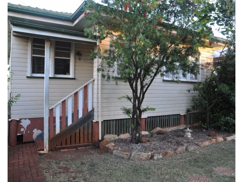 6A Lendrum Street, Newtown QLD 4350