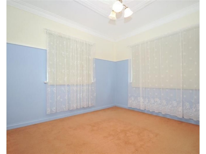 6A Lendrum Street, Newtown QLD 4350
