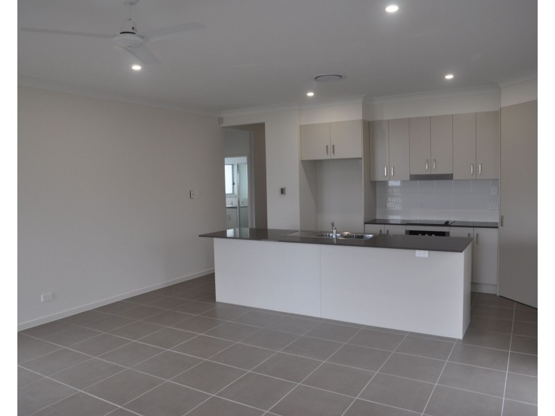 30 Negrita Street, Harristown QLD 4350