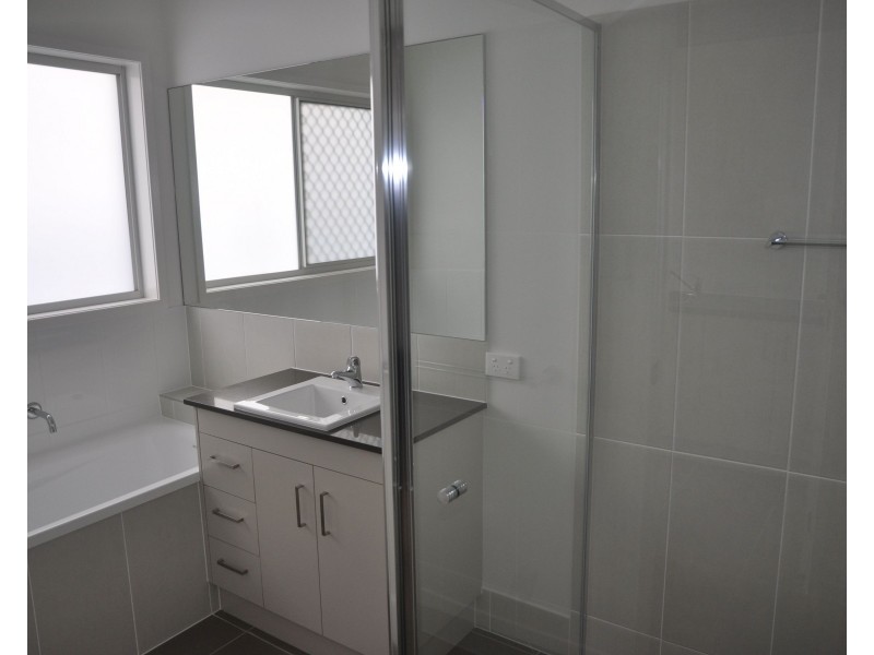 30 Negrita Street, Harristown QLD 4350