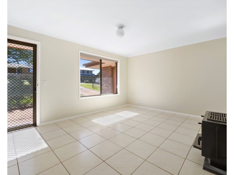 56 Debra Street, Centenary Heights QLD 4350