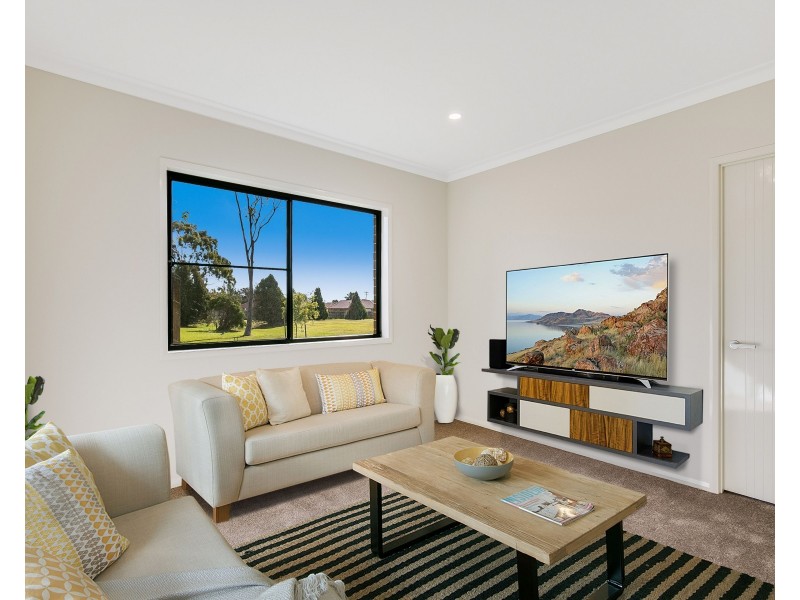 15 Yarrow Close, Middle Ridge QLD 4350