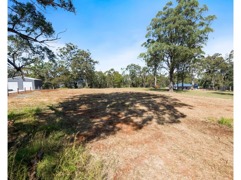 9 Escarpment Avenue, Cabarlah QLD 4352
