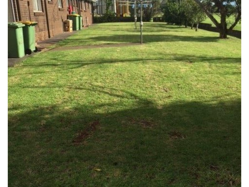 2/327 Hume Street, South Toowoomba QLD 4350