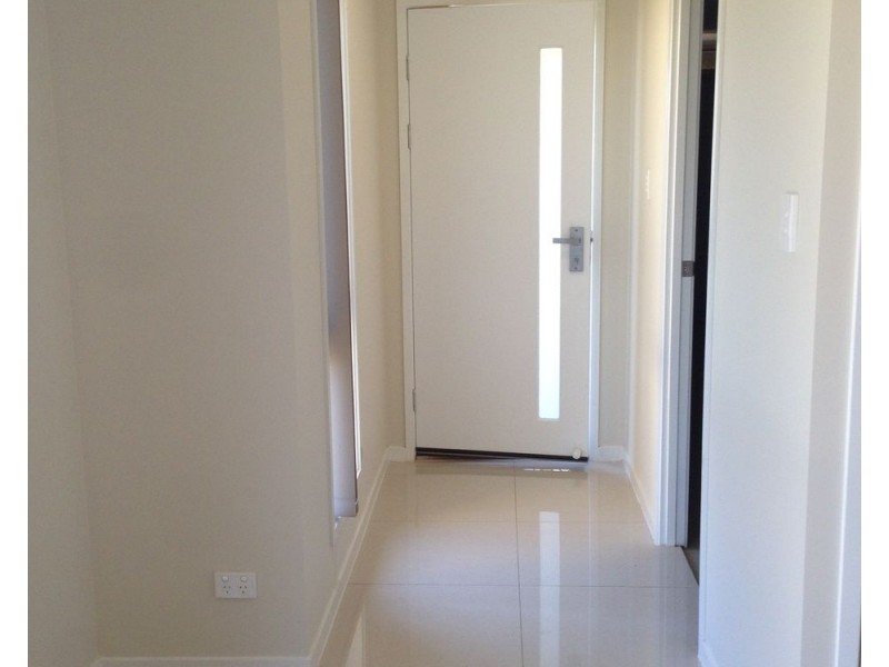 2/11 Wongalee Place, Cambooya QLD 4358