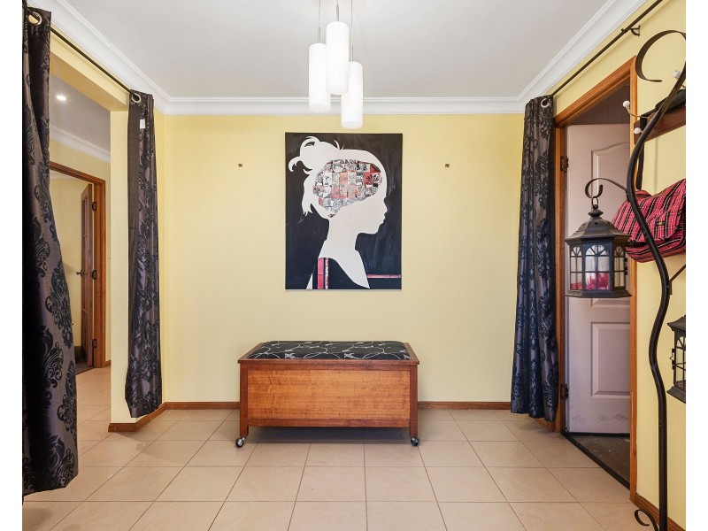 30 Catherine Crescent, Kingsthorpe QLD 4400