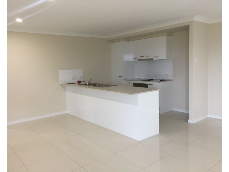 4 Weebah Place, Cambooya QLD 4358
