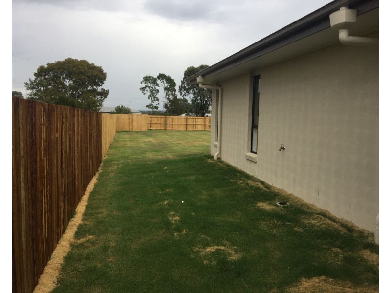 4 Weebah Place, Cambooya QLD 4358