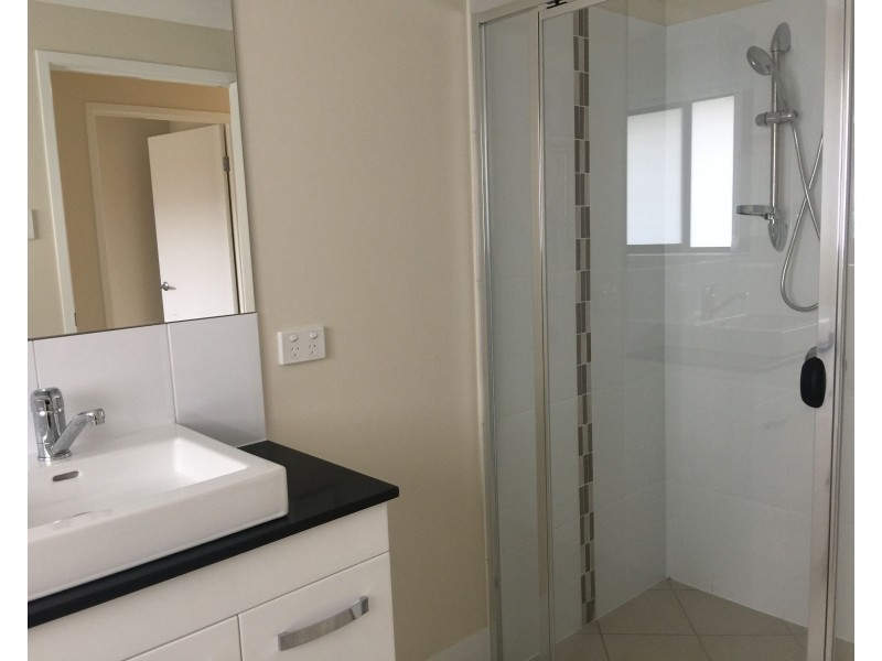 4 Weebah Place, Cambooya QLD 4358
