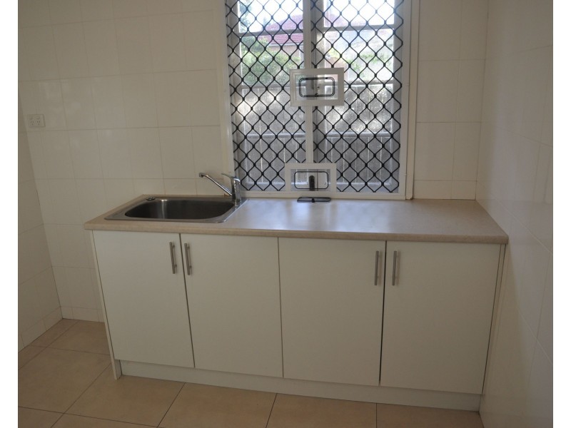 2 Underwood Crescent, Harristown QLD 4350