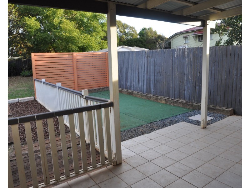 2 Underwood Crescent, Harristown QLD 4350