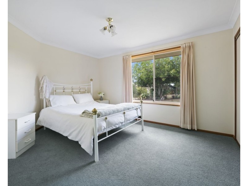 17 Skyview Court, Meringandan West QLD 4352