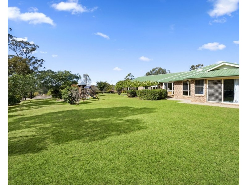 17 Skyview Court, Meringandan West QLD 4352