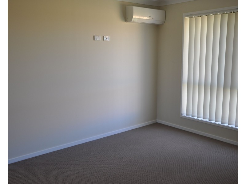 33 Tarcoola Street, Wyreema QLD 4352