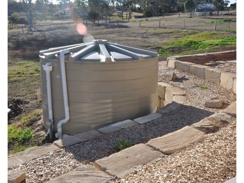 20 Settlers Drive, Gowrie Junction QLD 4352