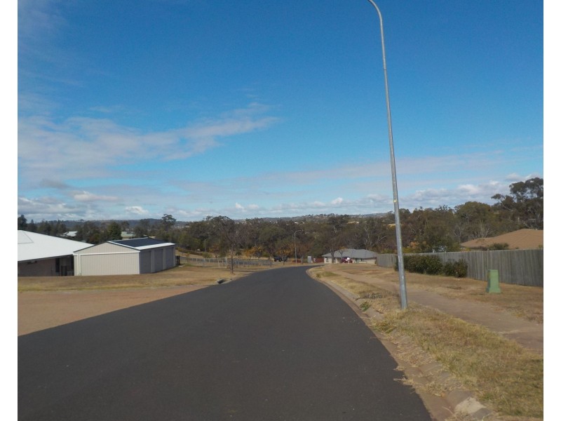 20 Settlers Drive, Gowrie Junction QLD 4352