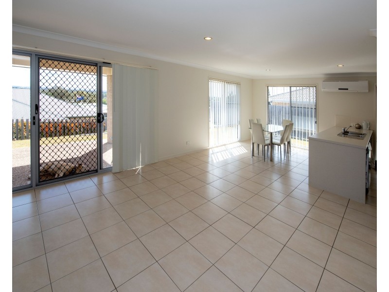 5 Mountain View Drive, Oakey QLD 4401