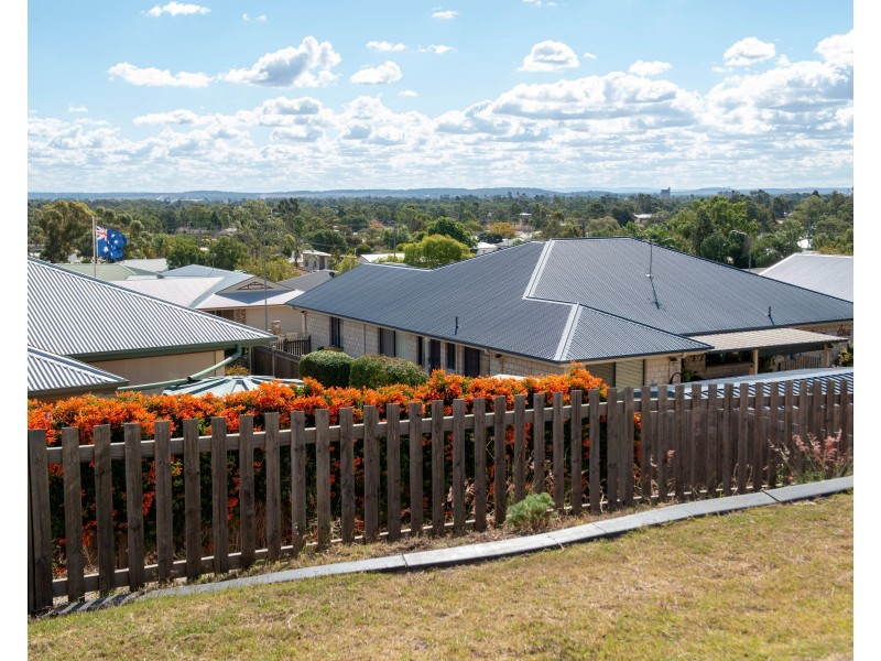 5 Mountain View Drive, Oakey QLD 4401