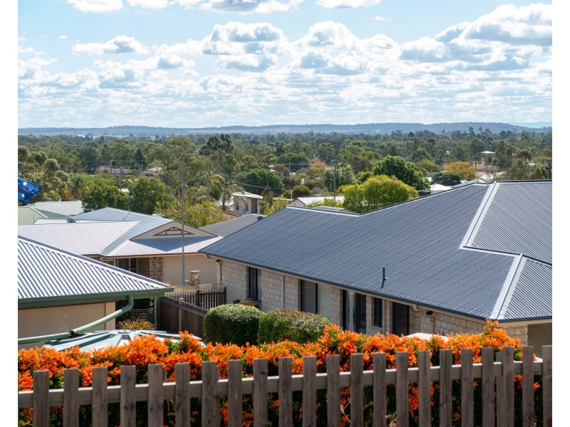 5 Mountain View Drive, Oakey QLD 4401