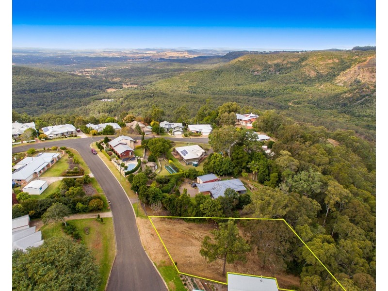 5 Hillsdale Crescent, Blue Mountain Heights QLD 4350