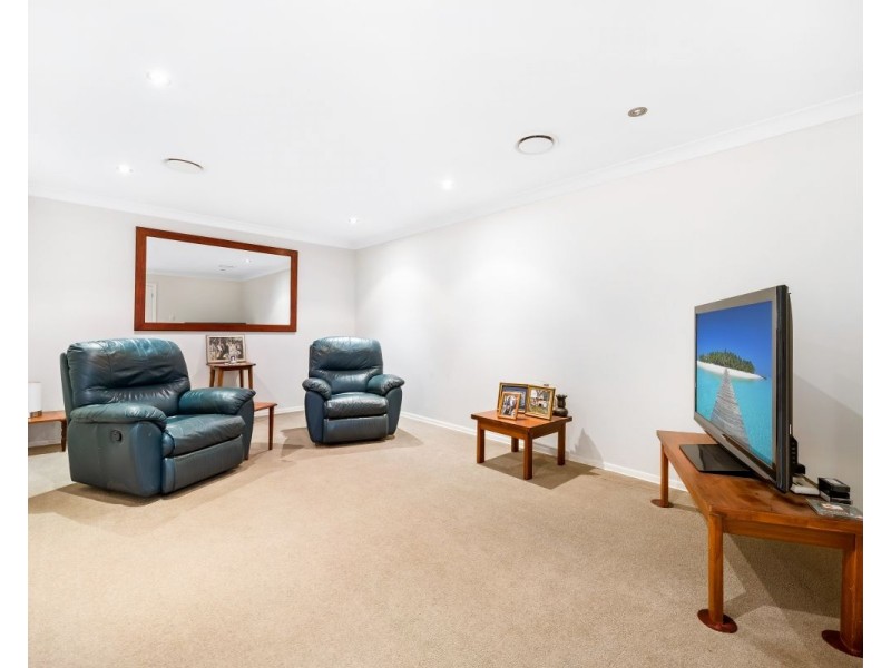 8 Oakdale Place, Highfields QLD 4352