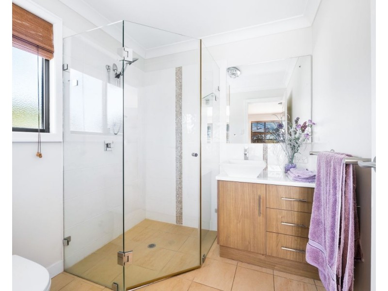 8 Oakdale Place, Highfields QLD 4352