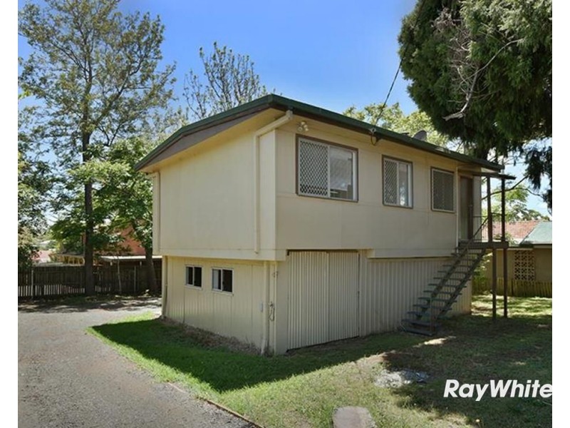 273 James Street, Newtown QLD 4350
