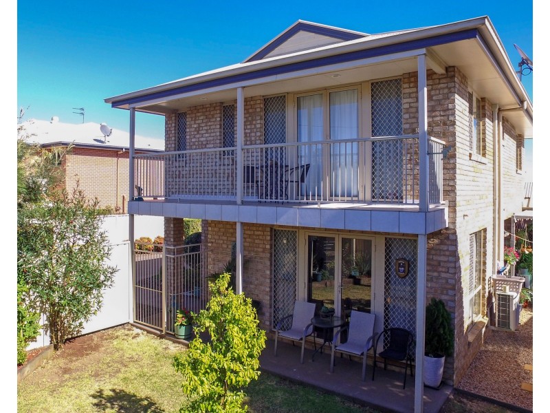 1/351 Greenwattle Street, Wilsonton QLD 4350