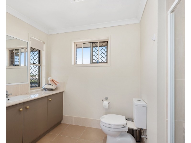 1/351 Greenwattle Street, Wilsonton QLD 4350