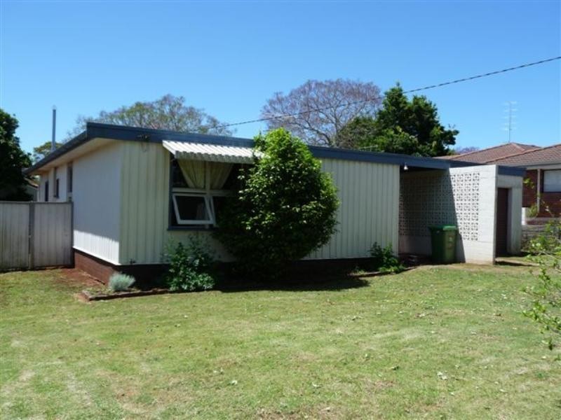 5 Plant Street, Rangeville QLD 4350