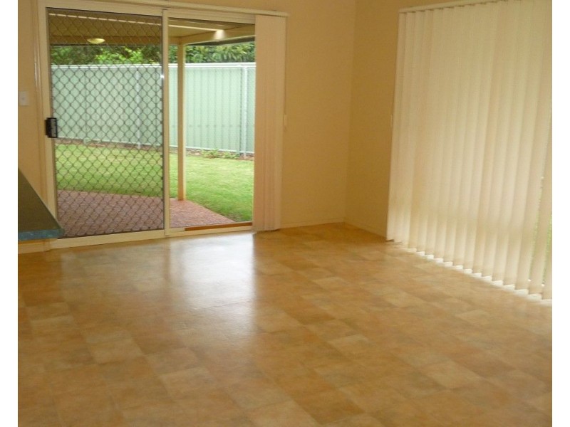 2 Jake Court, Middle Ridge QLD 4350
