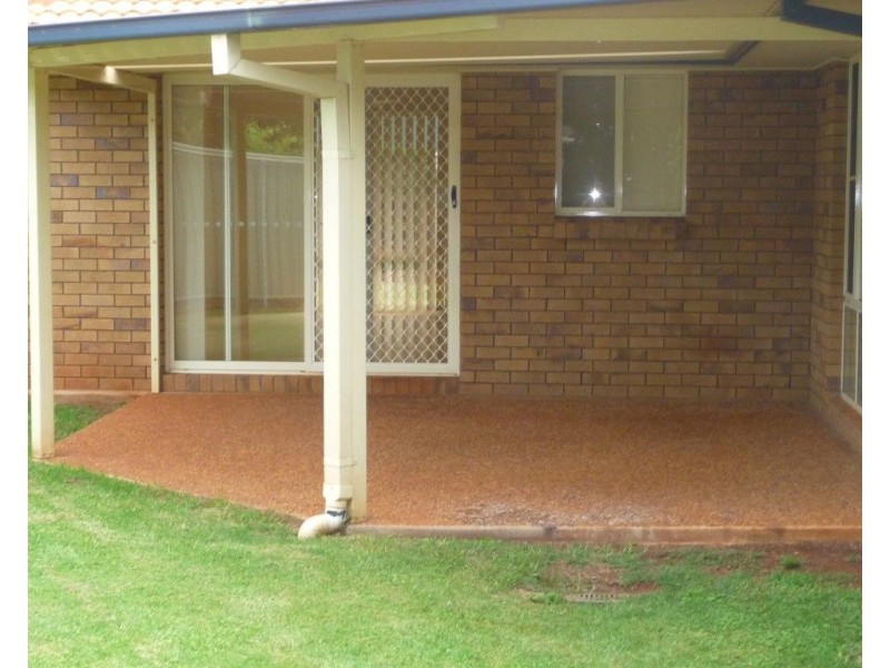 2 Jake Court, Middle Ridge QLD 4350