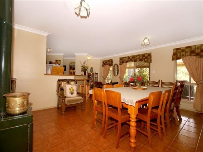 2 Azalea Close, Highfields QLD 4352