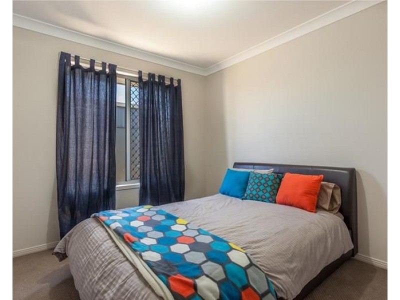 35 Edwin Street, Westbrook QLD 4350