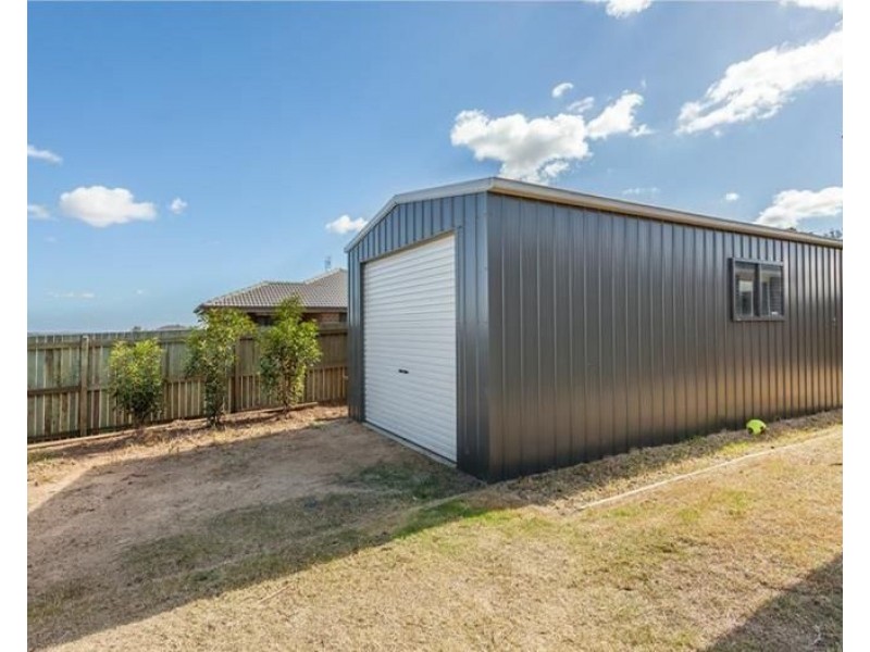 35 Edwin Street, Westbrook QLD 4350