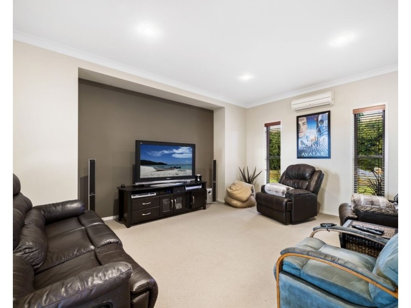 4 Jenna Court, Highfields QLD 4352