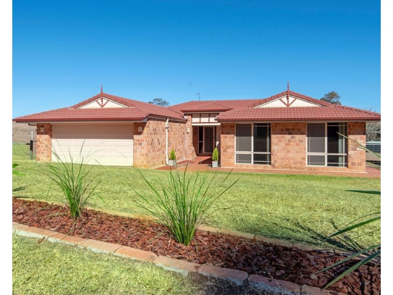 26 Windermere Drive, Hodgson Vale QLD 4352