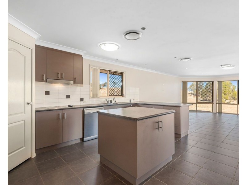 26 Windermere Drive, Hodgson Vale QLD 4352